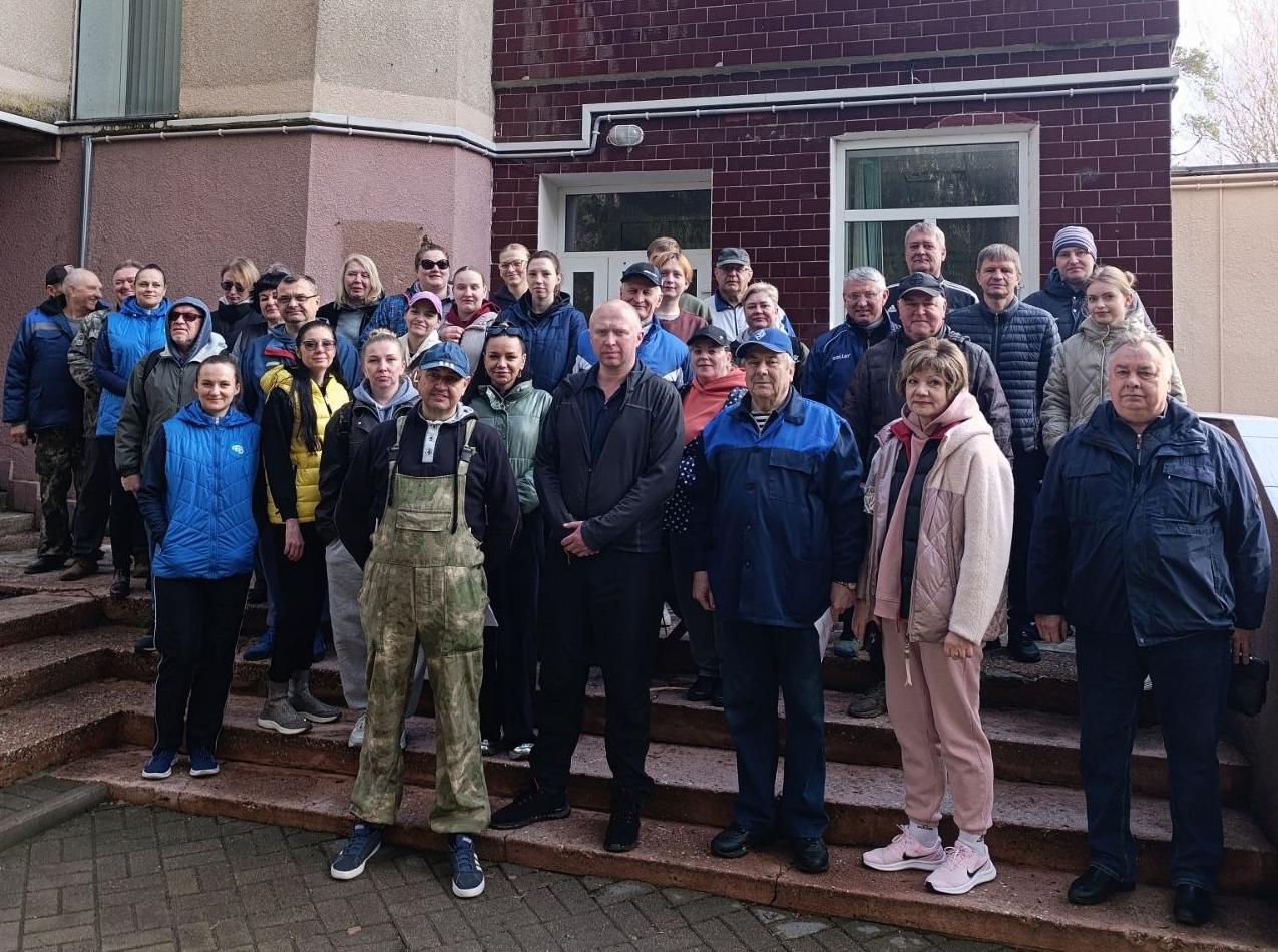 РЕСПУБЛИКАНСКИЙ СУББОТНИК НА ФИЗКУЛЬТУРНО-СПОРТИВНОЙ БАЗЕ!